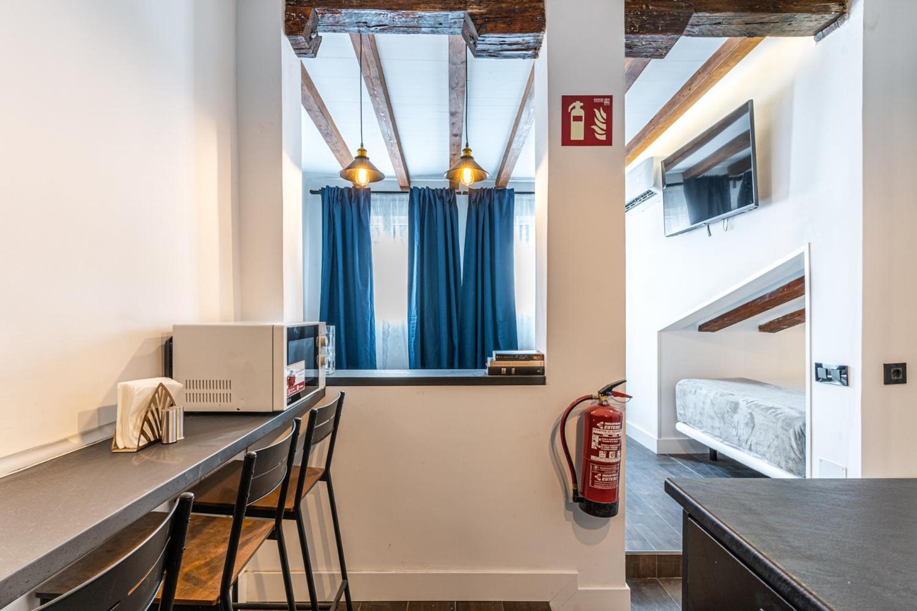 Vr Estudios Apartments Madrid Exterior foto