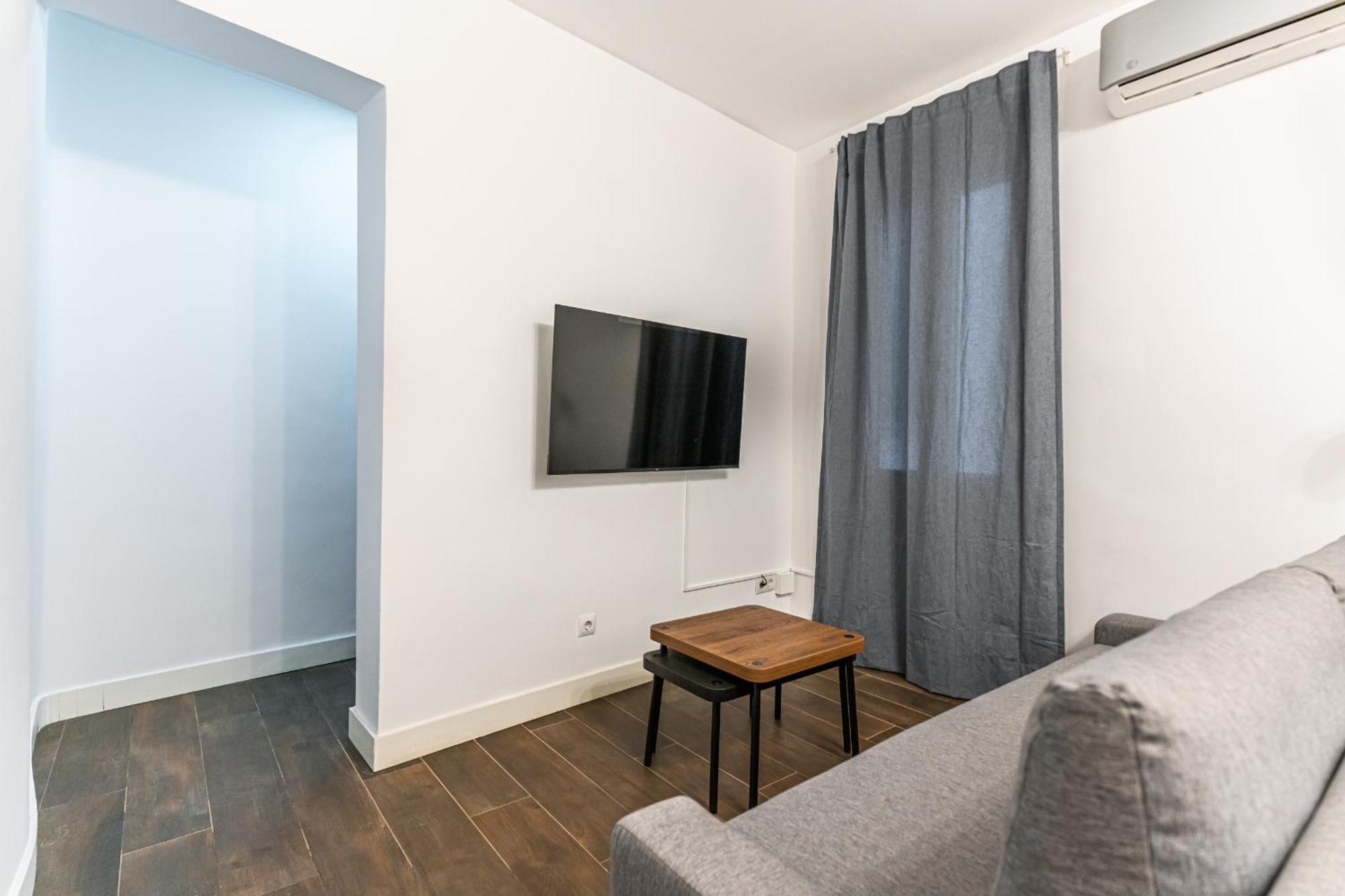 Vr Estudios Apartments Madrid Exterior foto
